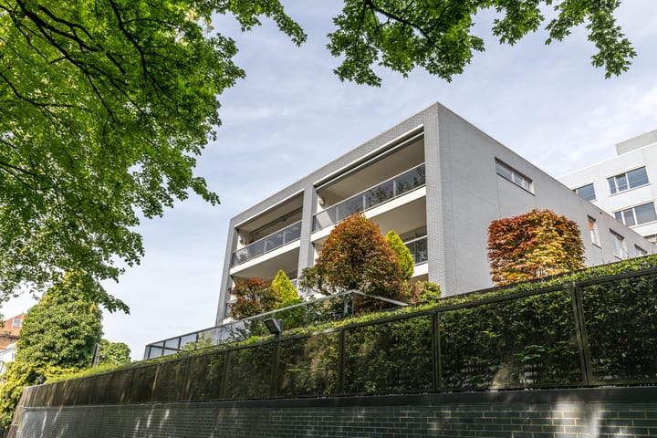 Photo 10 of Stadhouderskade 15-L