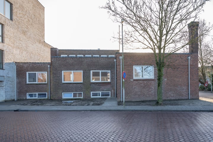 View photo 1 of Dorpsmatenstraat 54