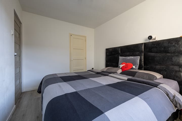 Foto 42 van Wijkeroogstraat 56