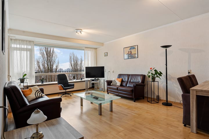 Foto 2 van Over de Vesten 120