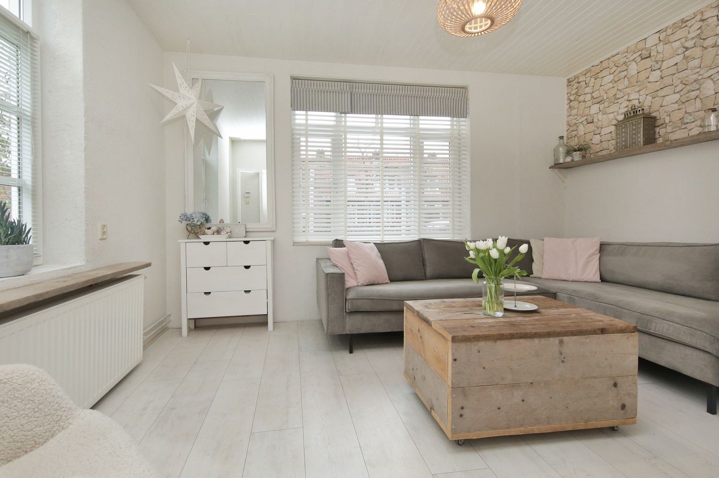 Photo 5 of Zonnebloemstraat 60