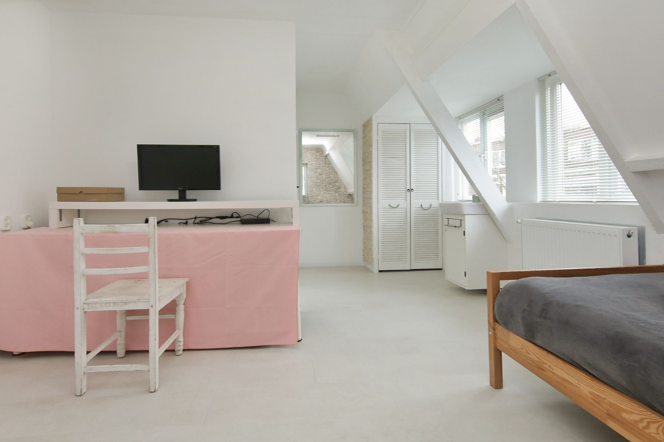 Photo 21 of Zonnebloemstraat 60