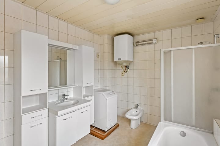 Photo 24 of Velperbuitensingel 14