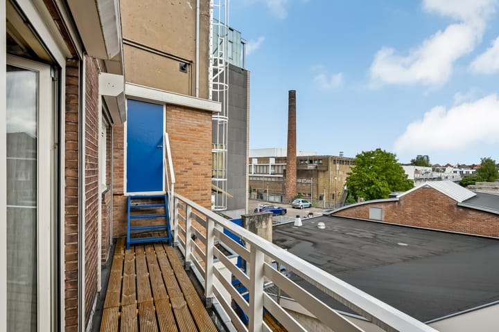 Photo 27 of Velperbuitensingel 14