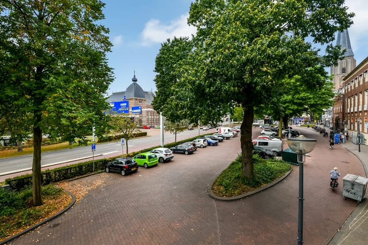 Photo 35 of Velperbuitensingel 14