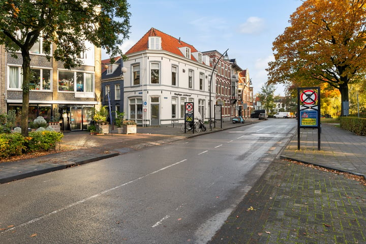 Bekijk foto 3 van Hagelstraat 6