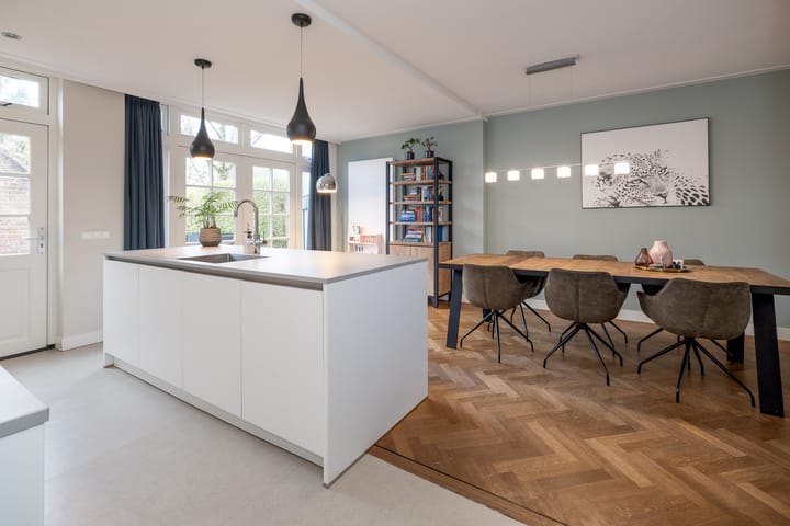 Foto 18 van Alexanderlaan 43