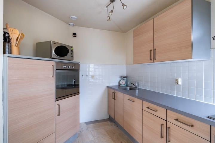 Foto 18 van Middenmolenlaan 94