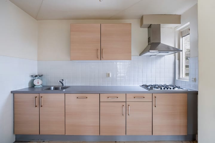 Foto 19 van Middenmolenlaan 94