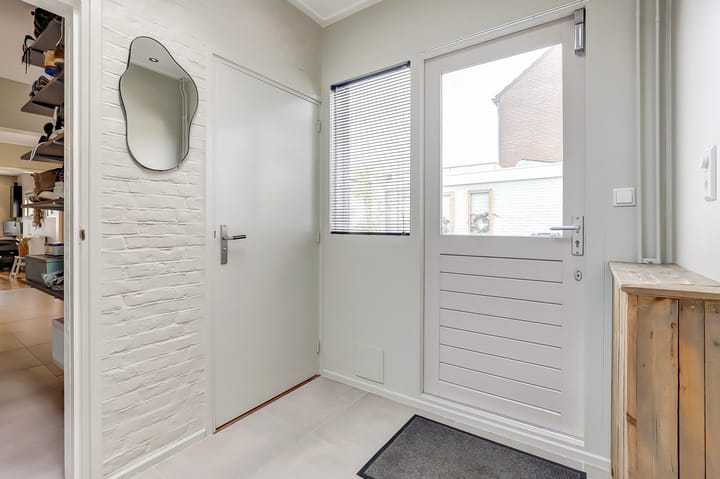 Photo 19 of Alexanderstraat 39