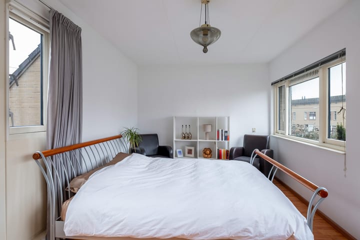 Foto 25 van Middenmolenlaan 94