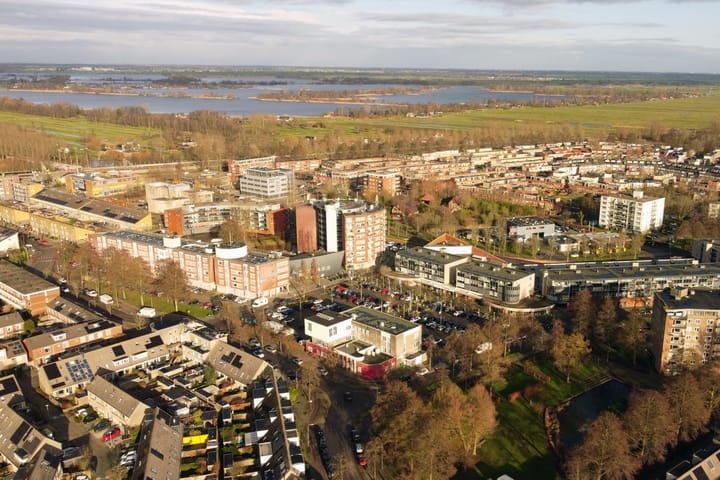 Foto 45 van Middenmolenlaan 94