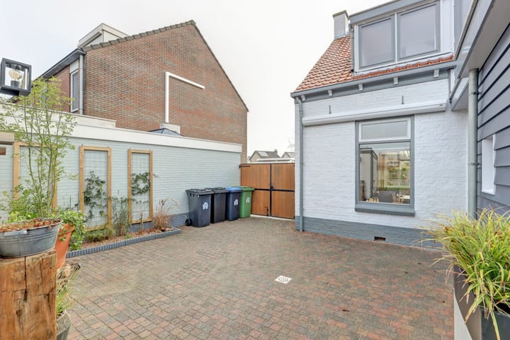 Photo 40 of Alexanderstraat 39
