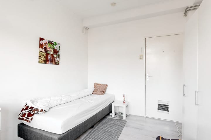 Foto 18 van Dirkslandstraat 73-C