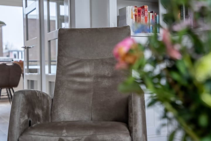 Photo 7 of Hoofdwal 117