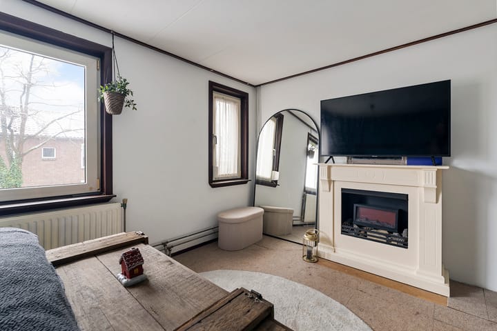 Foto 18 van Ribesstraat 21