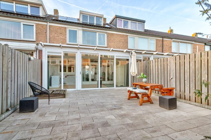 Foto 2 van Smirnoffstraat 14