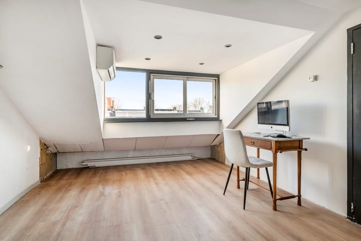 Foto 33 van Smirnoffstraat 14