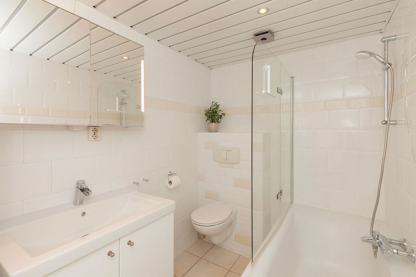 Foto 49 van Burgemeester Knappertlaan 263-A