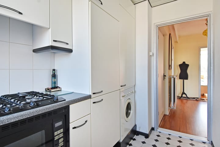 Foto 8 van Aart van der Leeuwkade 98