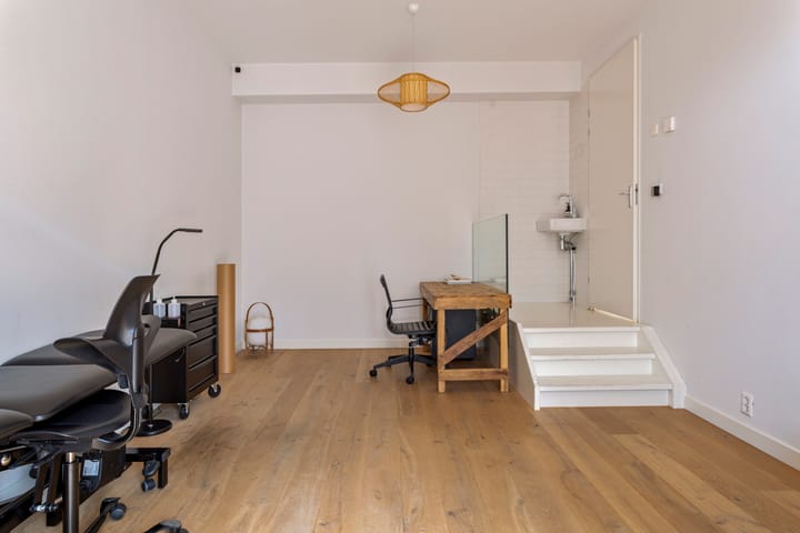 Foto 19 van Faas Wilkesstraat 141-B