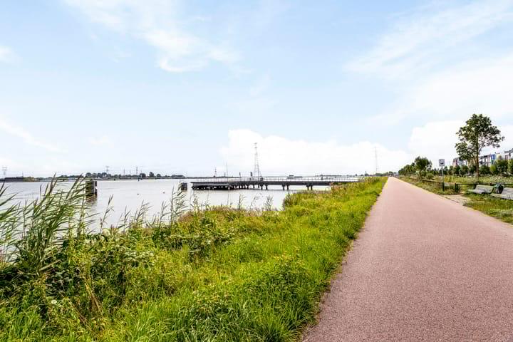Photo 32 of Faas Wilkesstraat 141-B