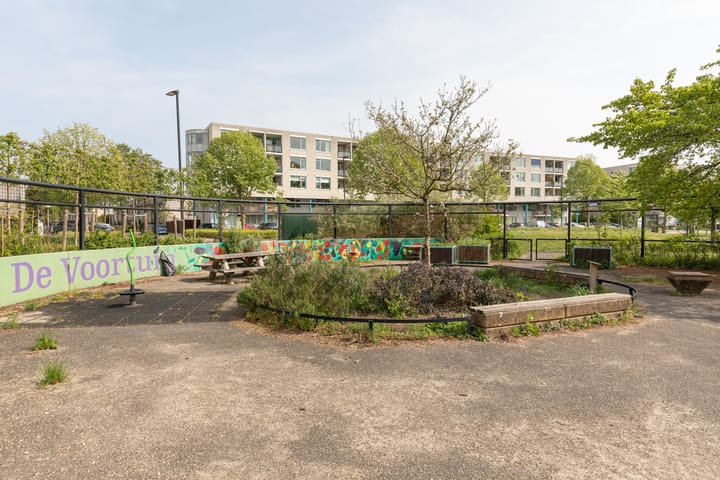 Foto 30 van Aartsbisschop Romerostraat 355