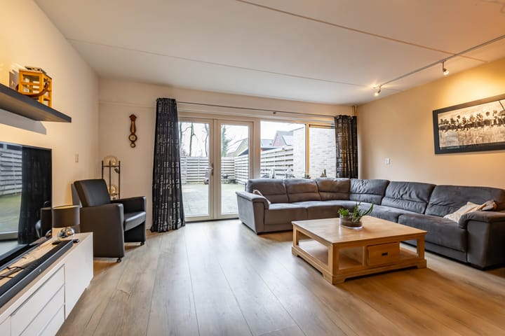 Foto 19 van Rozenstraat 33