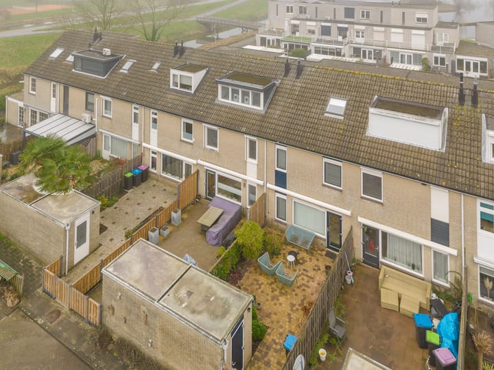 Foto 1 van Marga Klompéstraat 12