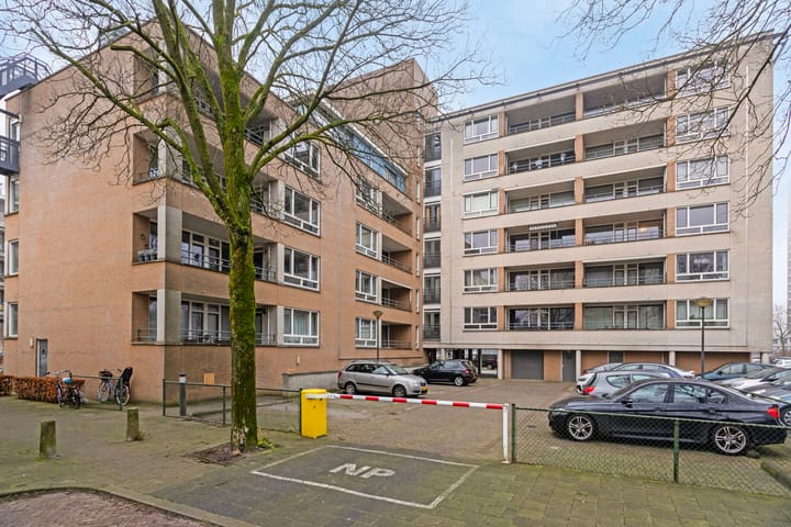 Foto 15 van Pettelaarseweg 631