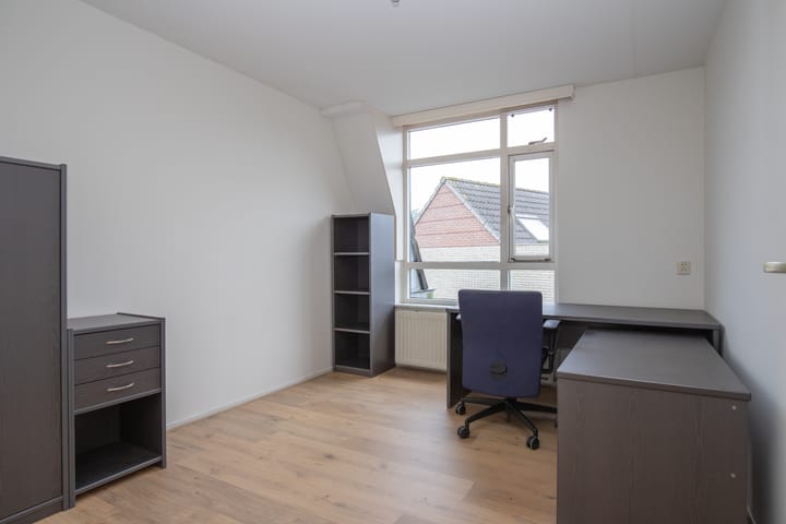 Foto 22 van Distelvinklaan 26