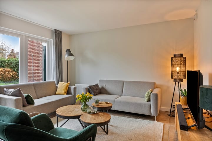 Foto 9 van Drachme 12