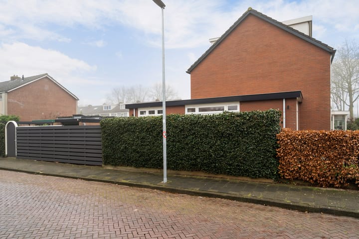 Foto 42 van Vincent van Goghlaan 6