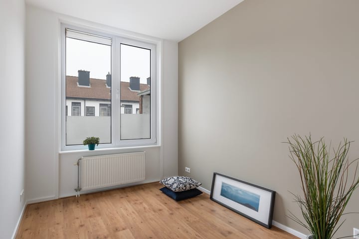 Photo 22 of Vliegwielstraat 24-A