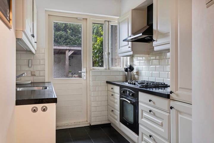 Foto 5 van Admiraal de Ruyterlaan 25