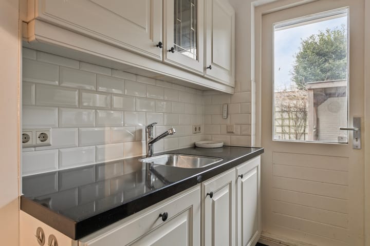 Foto 17 van Admiraal de Ruyterlaan 25