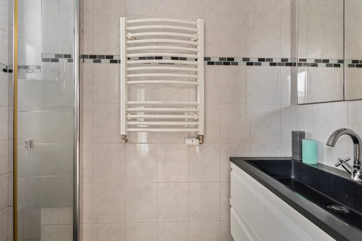 Foto 20 van Admiraal de Ruyterlaan 25