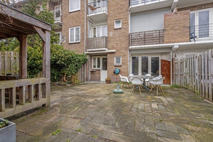 Foto 25 van Admiraal de Ruyterlaan 25