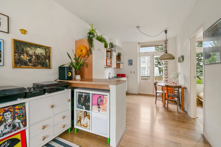 Foto 12 van Eerste Atjehstraat 152-D