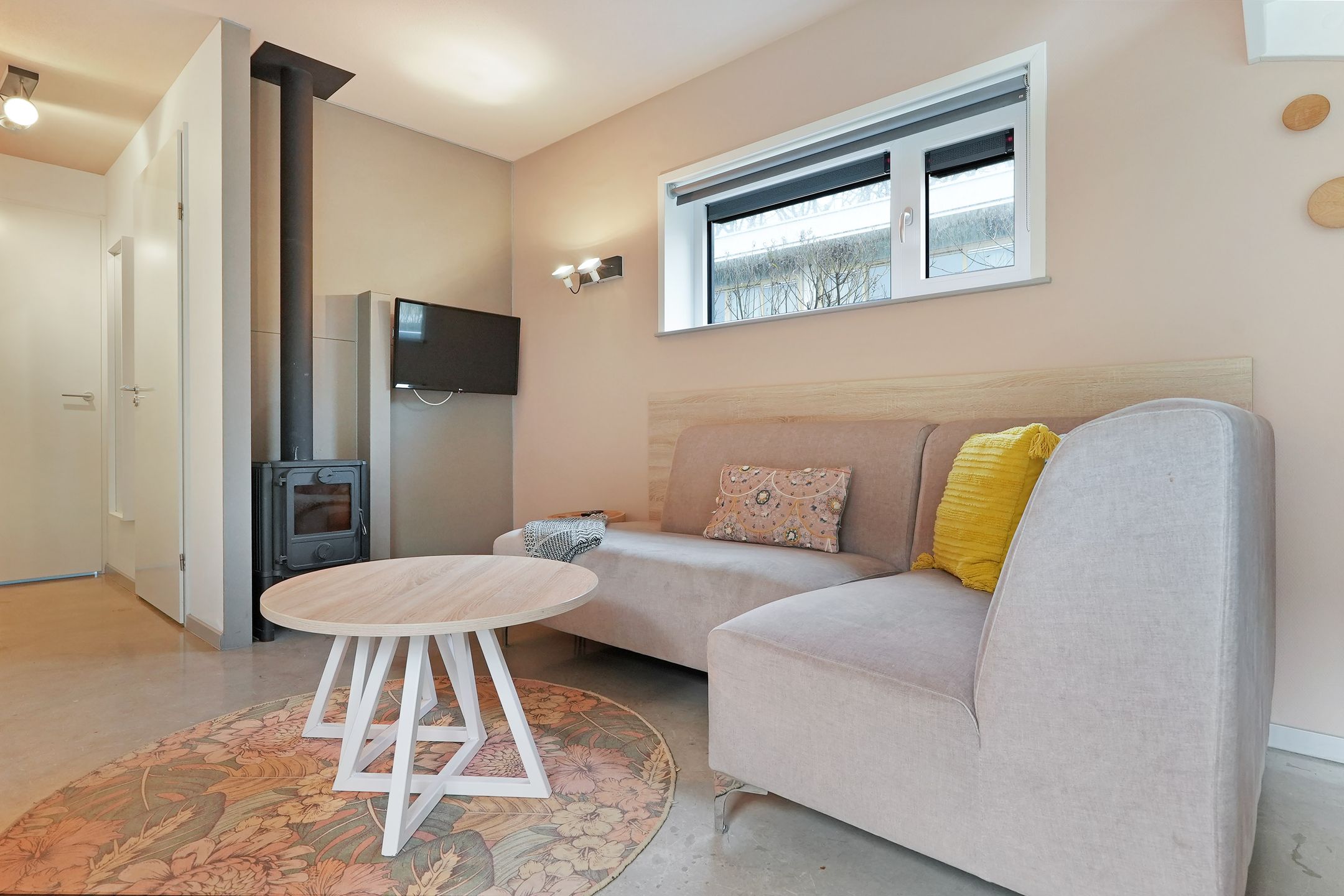 Foto 6 van Burgemeester van Woelderenlaan 1-10