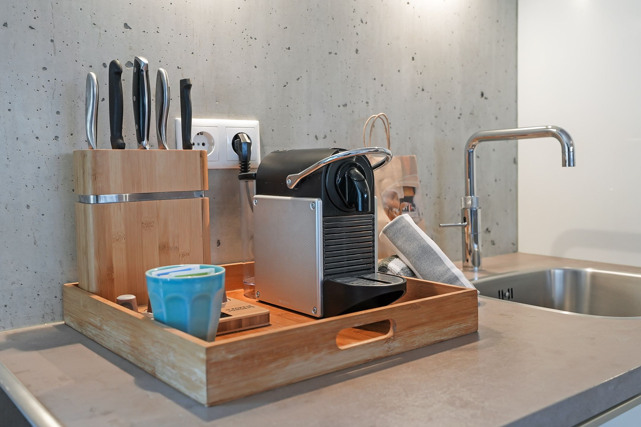 Foto 9 van Burgemeester van Woelderenlaan 1-10