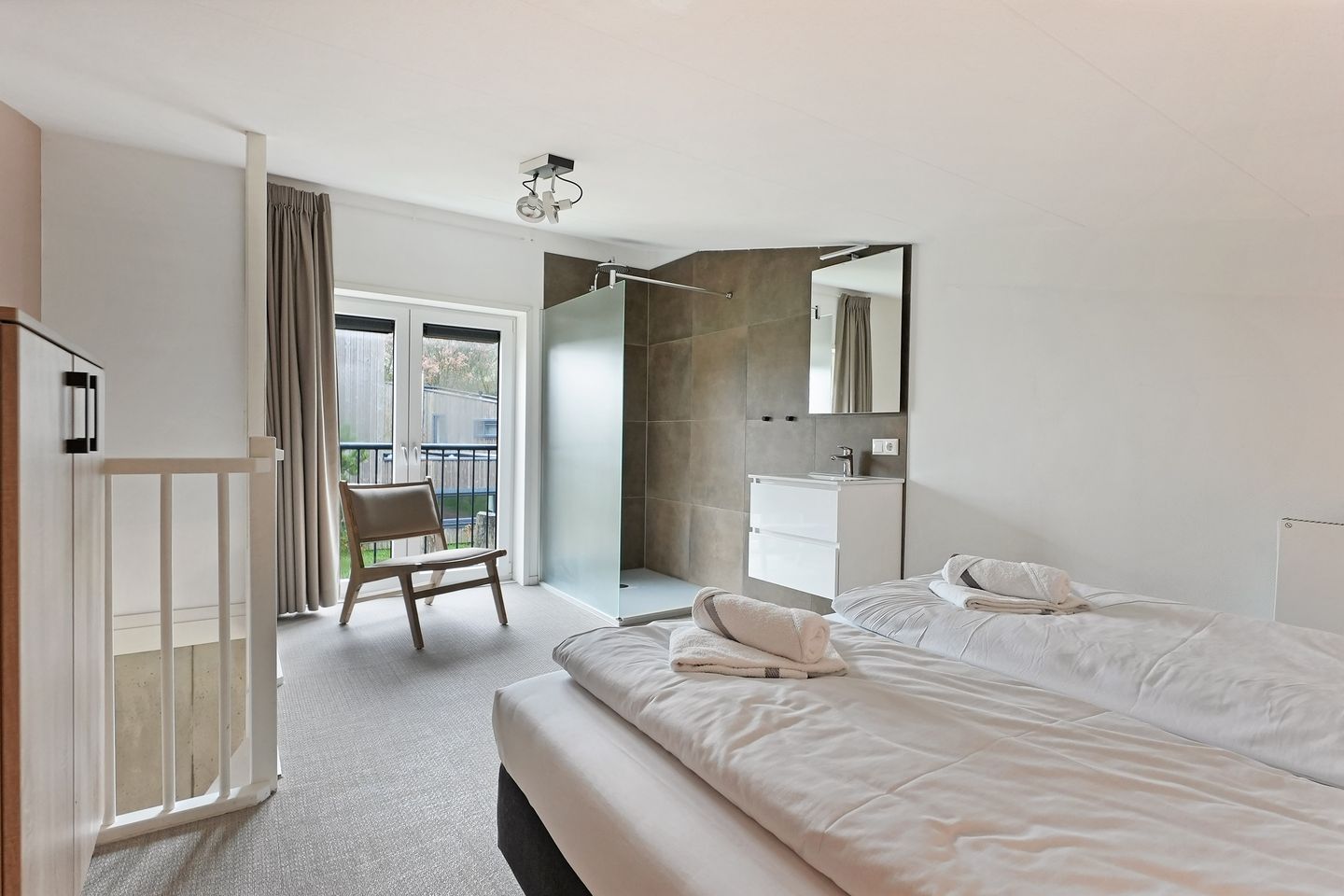 Foto 14 van Burgemeester van Woelderenlaan 1-10