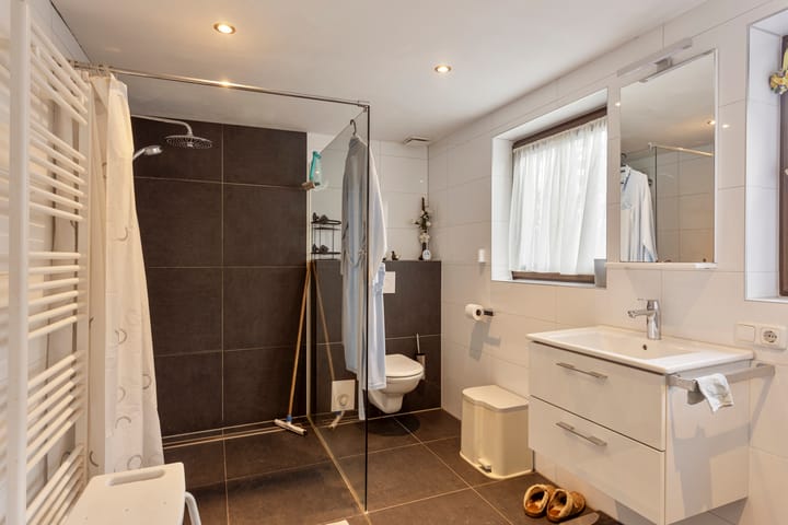 Photo 22 of Kerkstraat 101-A