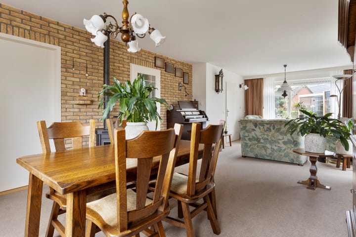 Photo 7 of Meestoof 6