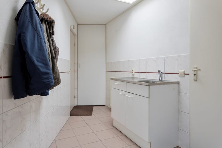 Photo 13 of Meestoof 6