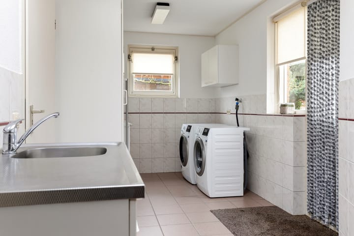 Photo 14 of Meestoof 6