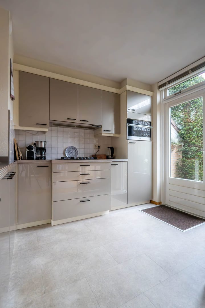 Foto 7 van Flothuisstraat 16