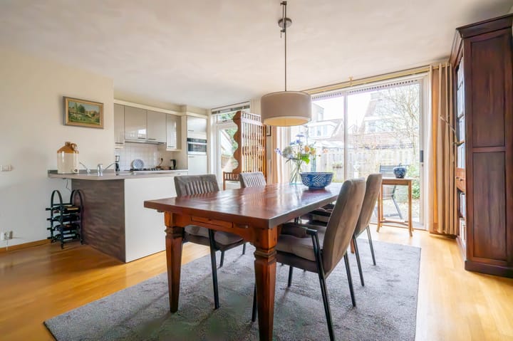 Foto 8 van Flothuisstraat 16