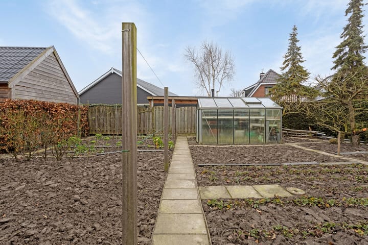 Photo 34 of Meestoof 6