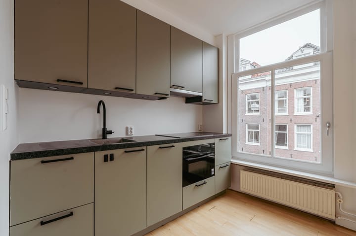 Photo 6 of Gerard Doustraat 56-A2